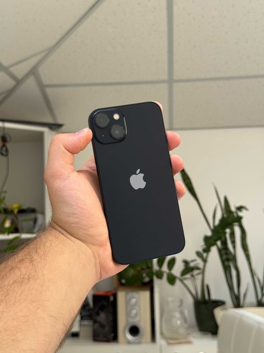 Apple iPhone 13 128GB Midnight Neverlock, Айфон 13 128ГБ Близький до ідеалу