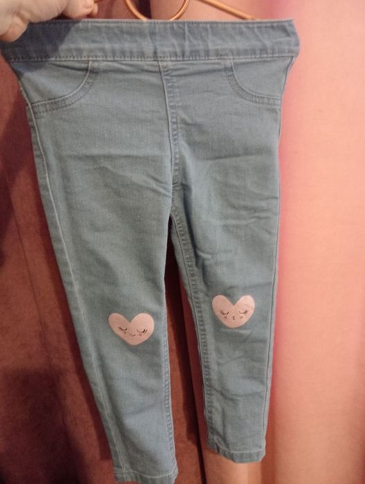 Одяг для дівчинки