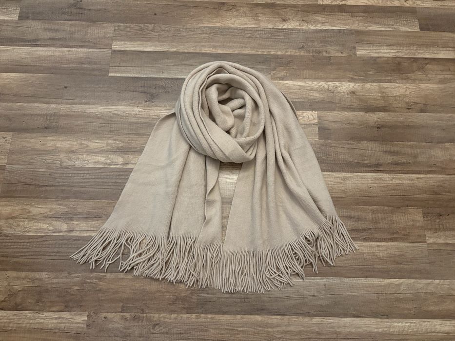 Szal  zimowy damski beżowy