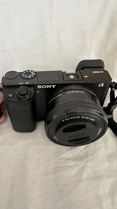 Sony Alpha A6000 + об’єктив 16-50mm OSS, ідеальний стан
