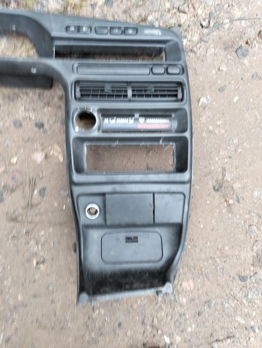 Консоль панелі приладів торпеди ВАЗ 2114 2115 Б у Авторозборка