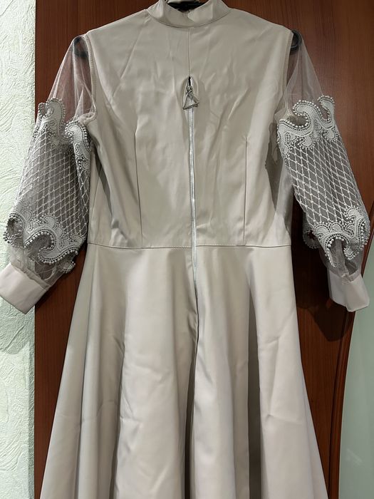 Продам сукню в еко - шкірі