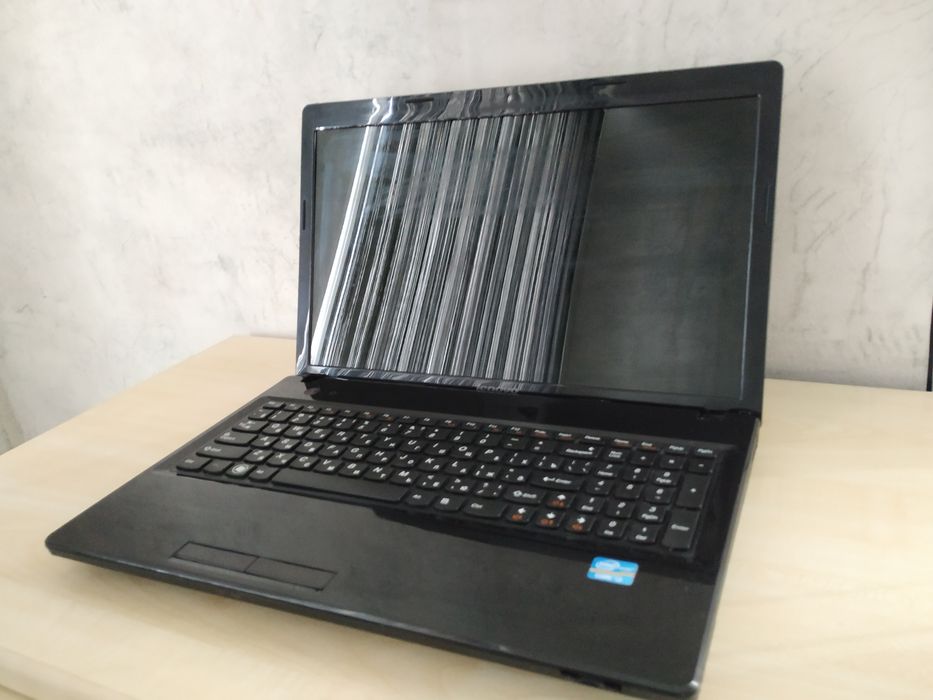 Ноутбук Lenovo G580 i3 intel Nvidia и intel 3000
