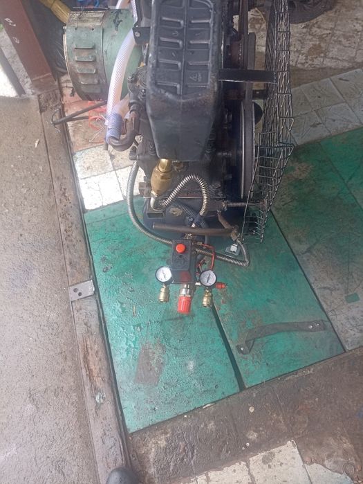 Компрессор воздушный 220 в.