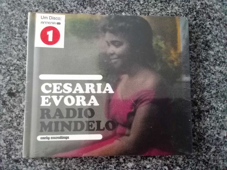 CD Livro Cesária Évora - Rádio Mindelo - Antigas e Primeiras Gravações em 1960