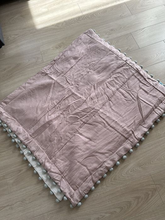 Narzuta Tiny Bubbles rozm 115 x 205 cm pudrowy róż śmietankowa