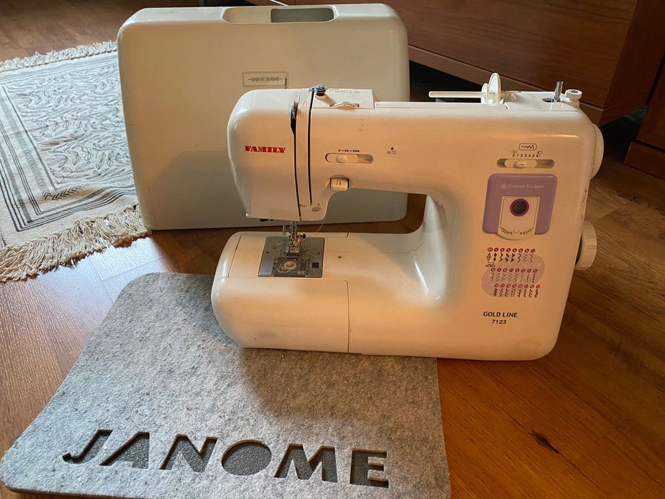 Швейная машинка Family Gold Line 7123