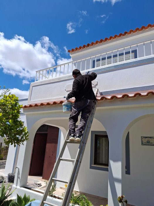 Pintura de interior e exterior.
