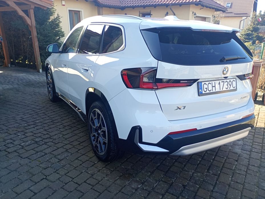 Sprzedam BMW X1 U11 2023r. 2.0 benz.prywatnie X Drive, automat,