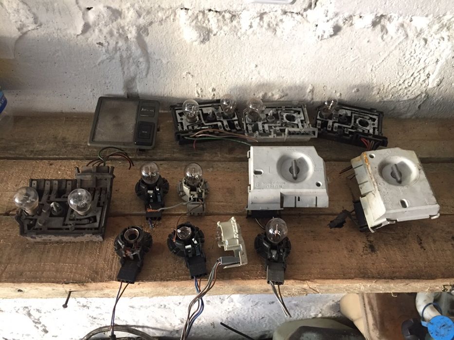 Плафоны Патроны Лампочки Фишки на Ауди Audi Ауди 80 90 100 А6