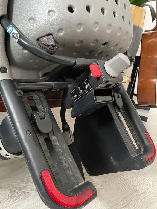 Fotelik Yeep Maxi na rower na bagażnik rowerowy Thule