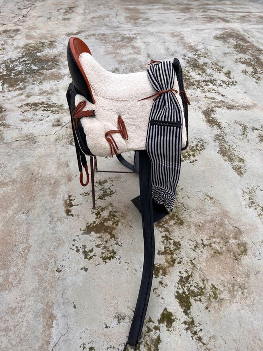 Montura vaquera nova