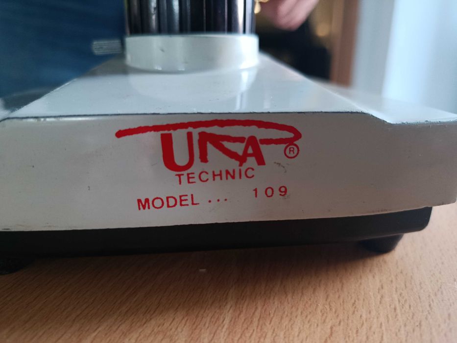 Microscópio Monocular - Modelo 109 URA Technics