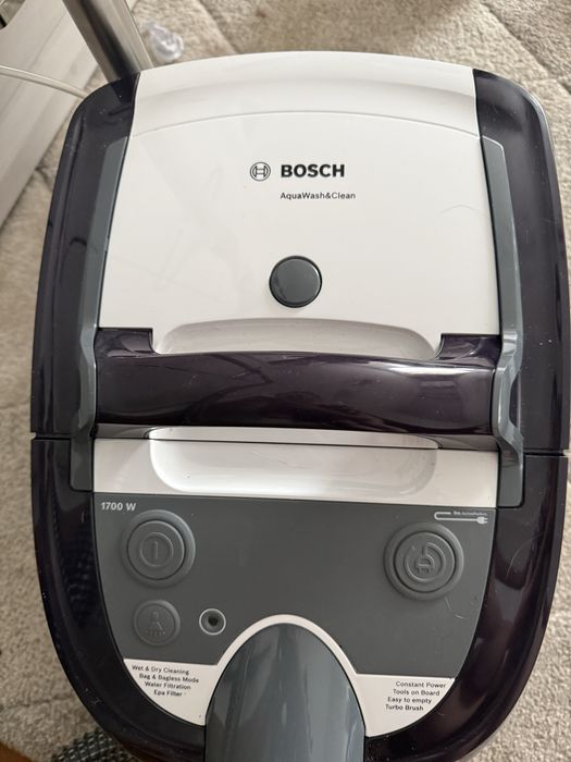 Пилосос, BOSCH Aqua Wash Clean 1700 W