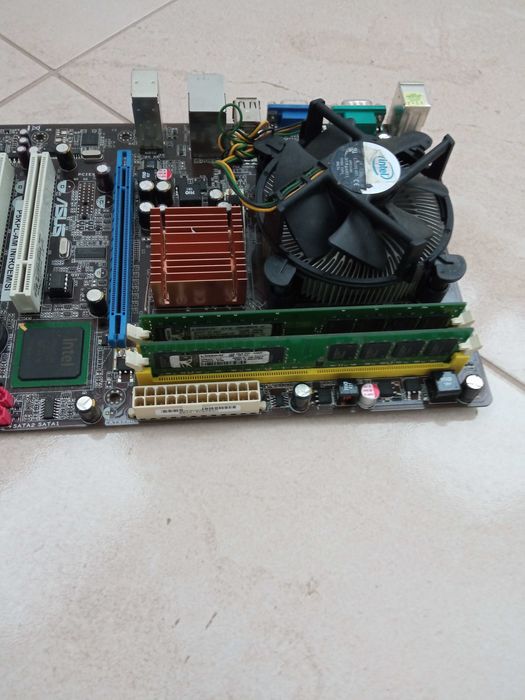 Материнська плата Asus P5KPL-AM IN/ROEM/SI s775 + процесор пам'ять