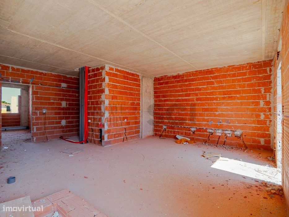 Apartamento T3, 2 lug. parqueamento e terraço em Portimão
