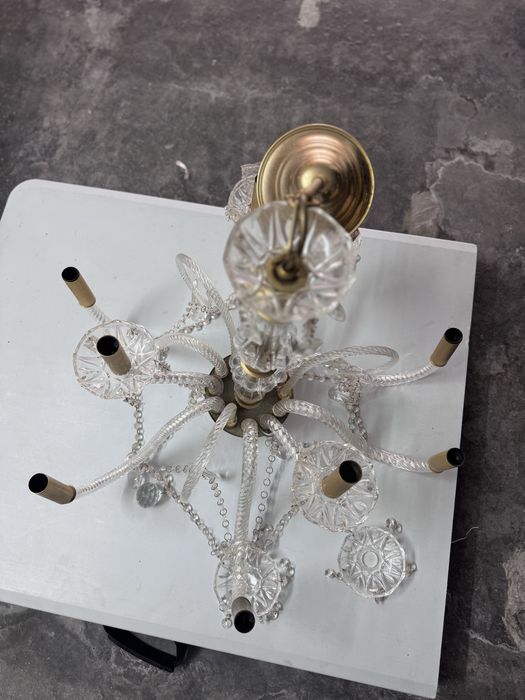 Candeeiro estilo candelabro