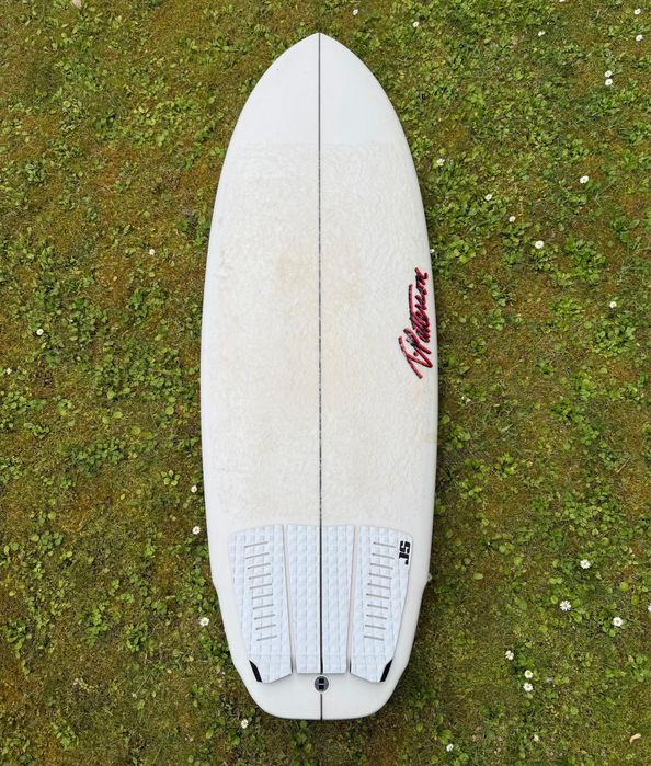 Tim Patterson - Flying Surfer