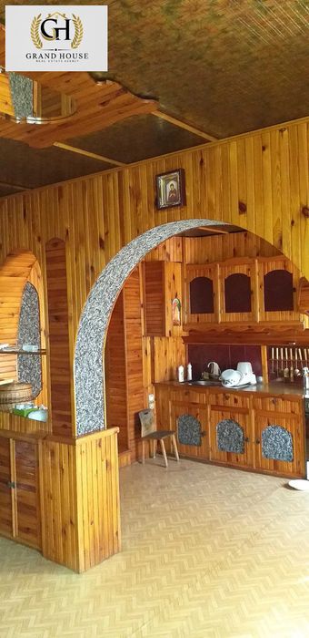 Продам 2-поверховий будинок в с.Соколівське