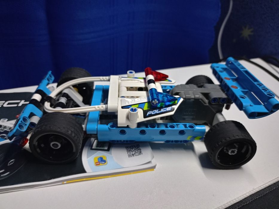 Samochód LEGO technic