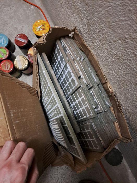 Oddam kafle po remoncie