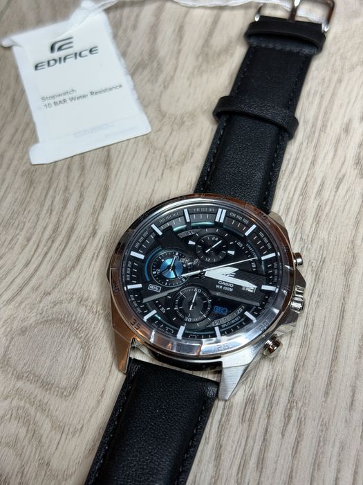 Нові чоловічі годинники Casio Edifice