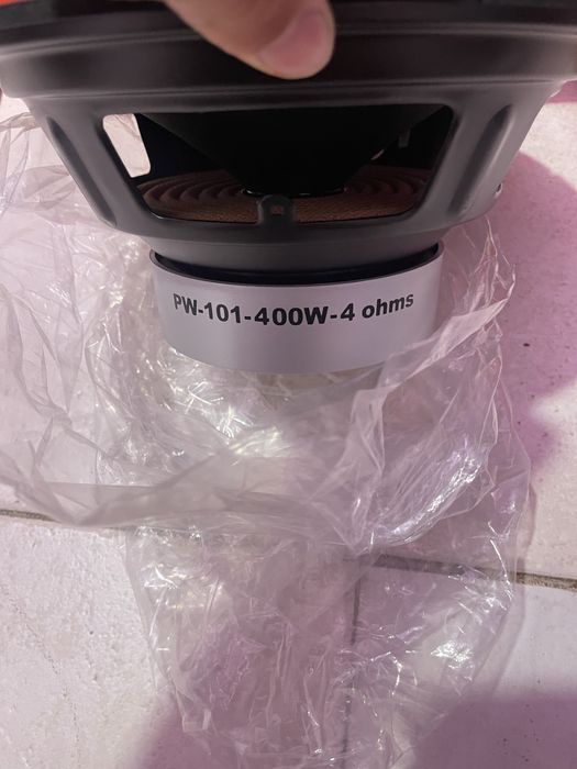 Vendo colunas pra subwoofer novas