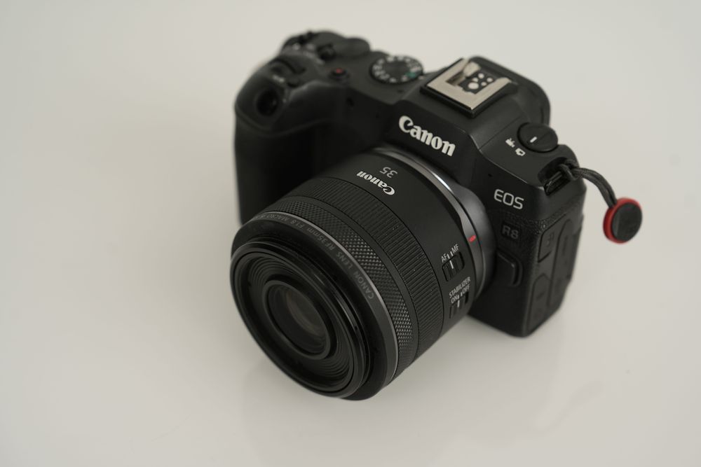 Canon R8 + Objectiva RF 35mm 1.8