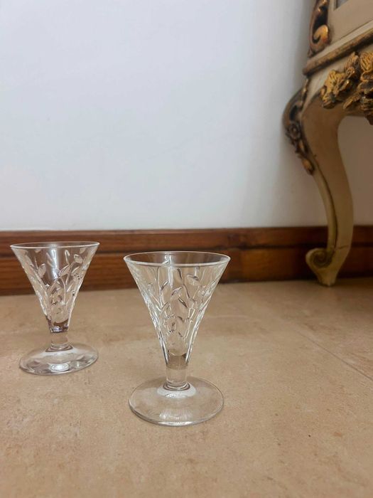 Serviço de copos de cristal