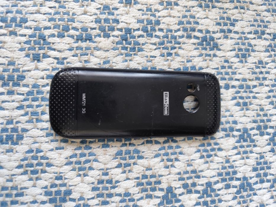 Telefon komórkowy Maxcom MM721 + ładowarka i baza,  bez baterii