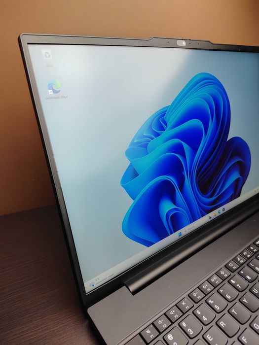 LAPTOP | Lenovo ThinkPad E16 G1 | i7-1335U | 16GB RAM | 512SSD | W11