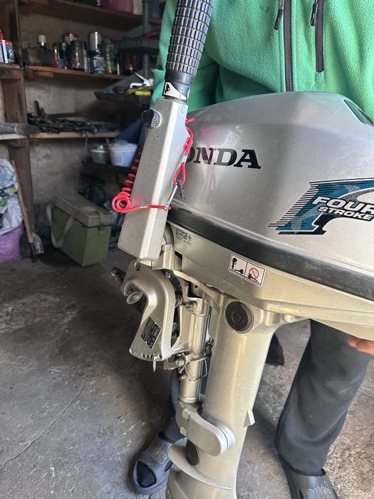 Honda 5 Мотор лодочний хонда