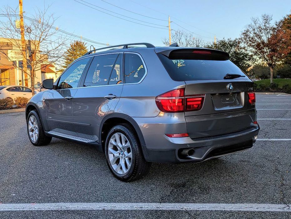 BMW X5      2012