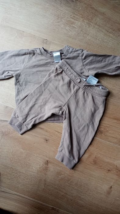 Ubranka dla niemowląt rozmiar,68