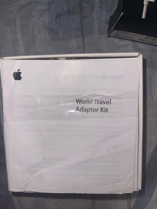 APPLE Word Travel Adapter KIT