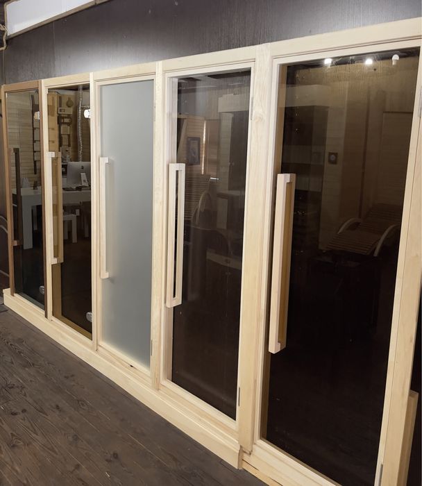 Двері для сауни скляні.