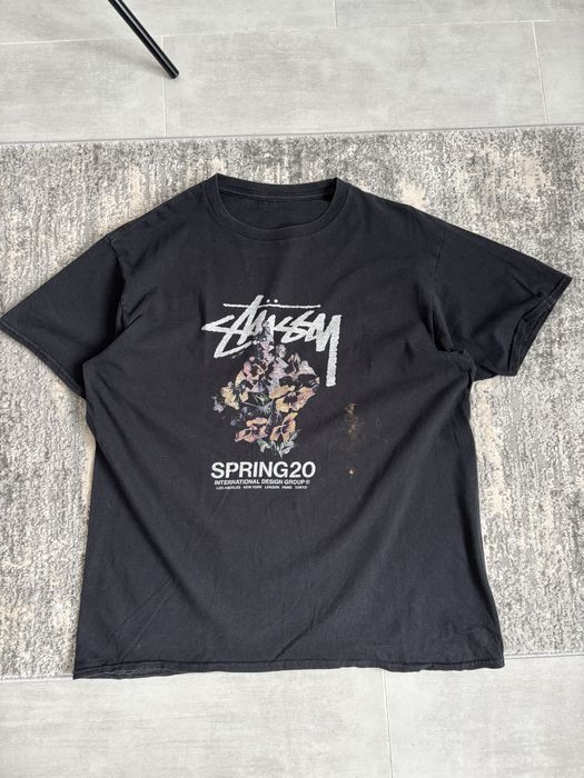 Футболка stussy розмір M стан хороший