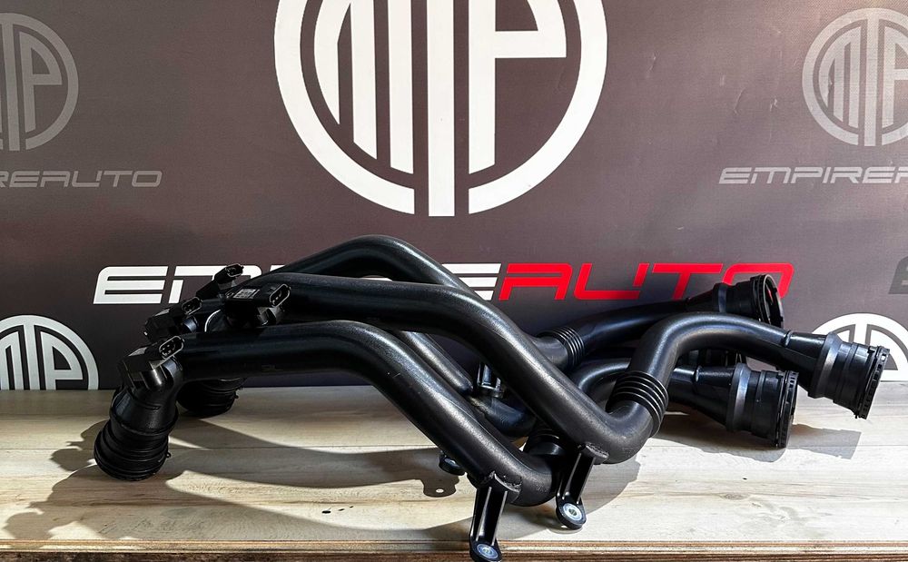 Патрубок інтеркулера Меган 3 Сценік 3 144603415R / 8200981498 Новий