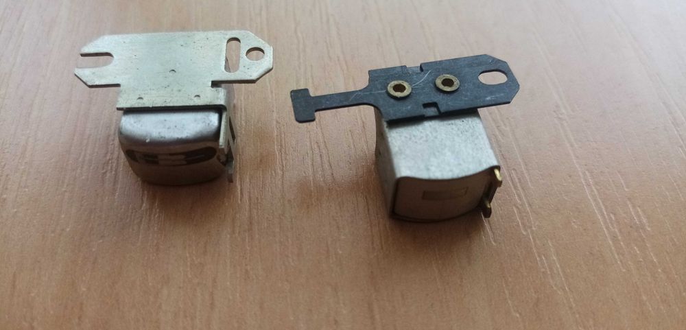 Dwie głowice magnetofonowe