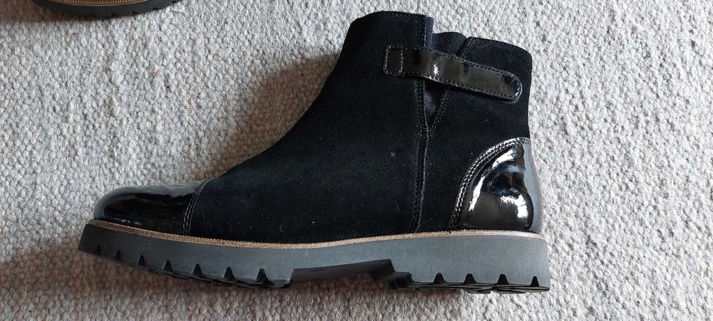 Полуботінки челсі сапоги на натуральному хутрі 40р