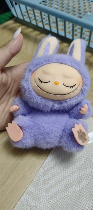 Labubus /lafufus
