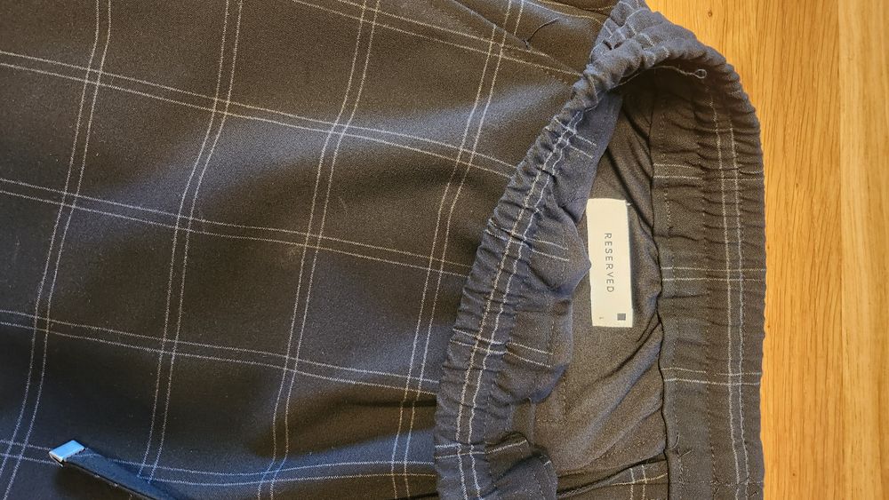 Spodnie wizytowe Reserved L