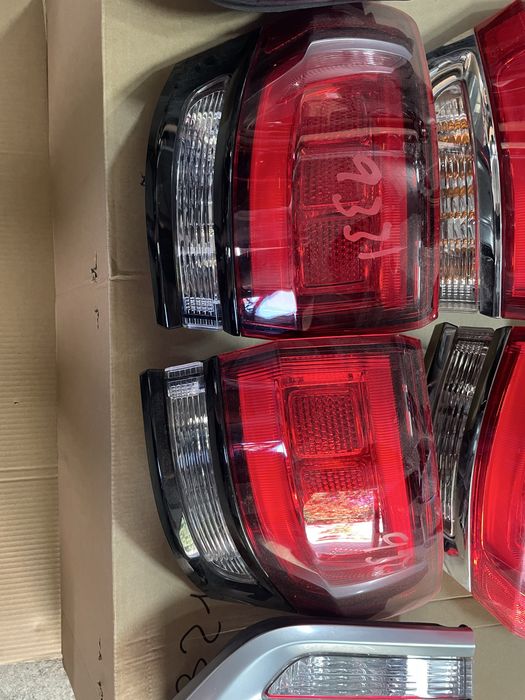 Фонарь Jeep Grand Cherokee WK2