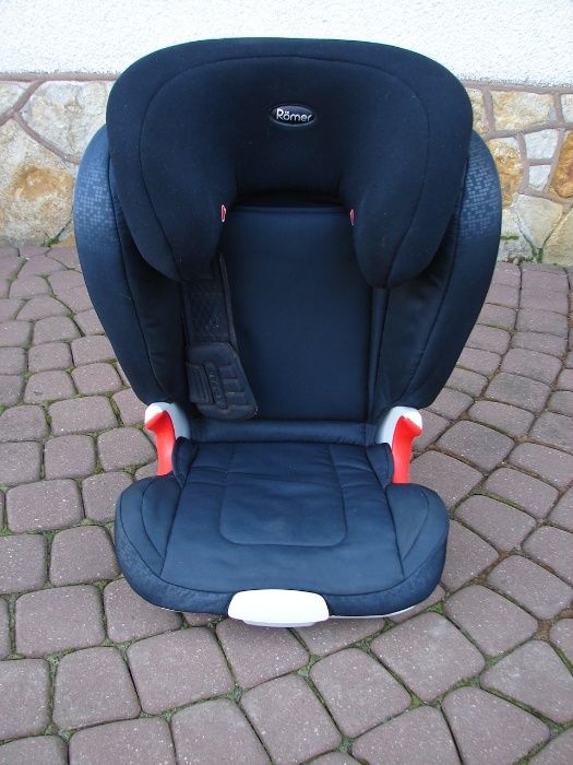 Britax Römer Kidfix XP  fotelik sam 15-36 kg Black Isofix