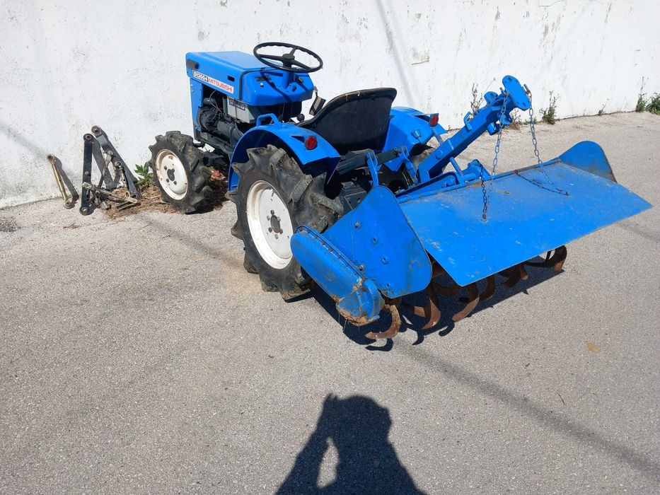 Trator Agrícola Mitsubishi D 13004
