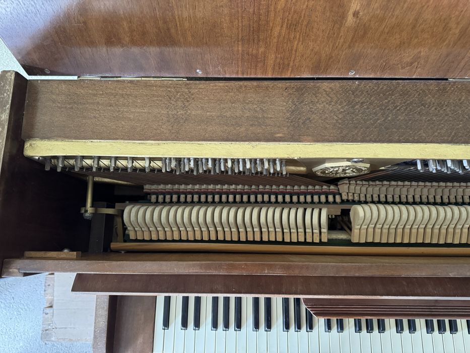 PIANO Alemão Rönisch