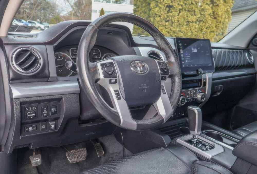 Toyota Tundra Platinum CrewMax      2019