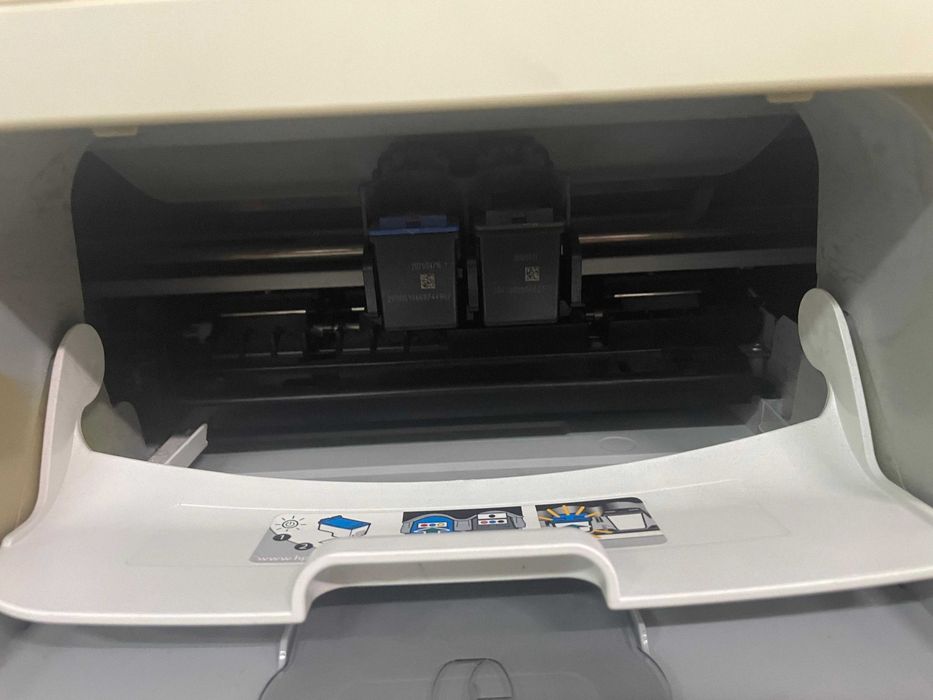 Impressora, Fotocopiadora e Scanner HP Deskjet F2290 All-in-One