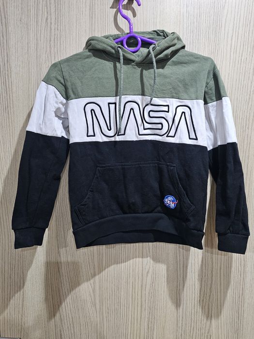 (1253) Bluza chłopięce r.134/140 Nasa