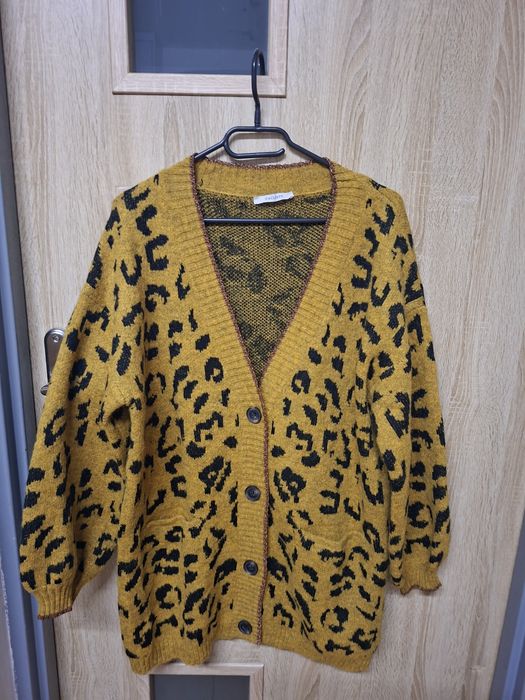 Nowy swetr  kardigan damski